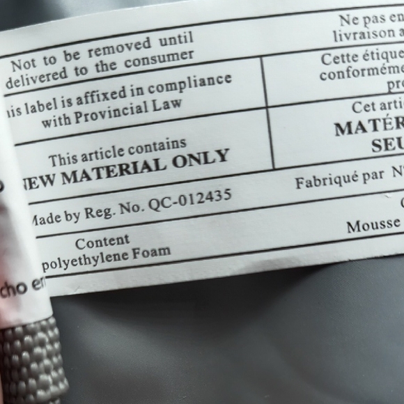 NWT Disney Frozen 2 Picnic Time Black and Gray Cooler Backpack - Picture 8 of 11